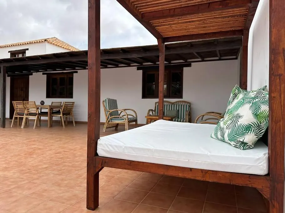 Villa With Pool In The Centre Of Fuerteventura Antigua